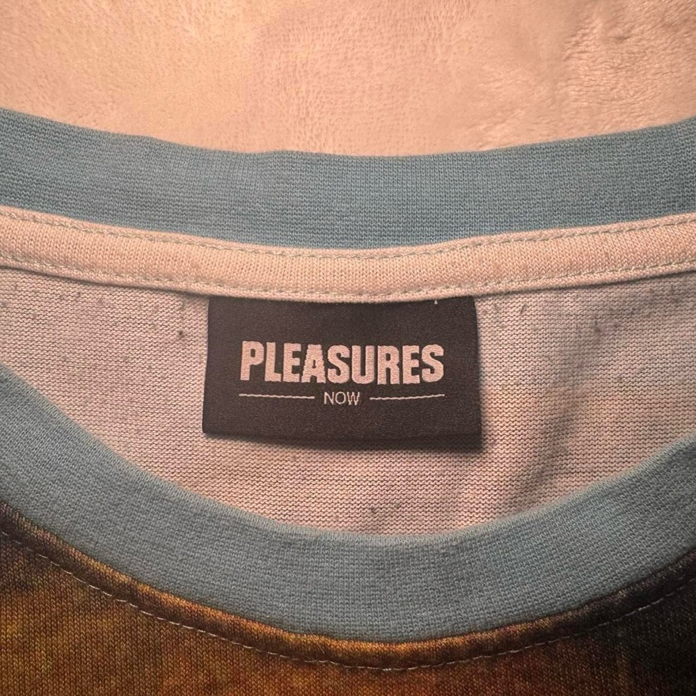 NWOT Pleasures Jesus Graphic Tee - Picture 5 of 9